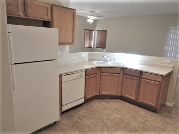 Building Photo - 6059 Salsbury Cove Dr