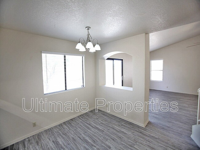 Building Photo - 4645 N 99th Dr