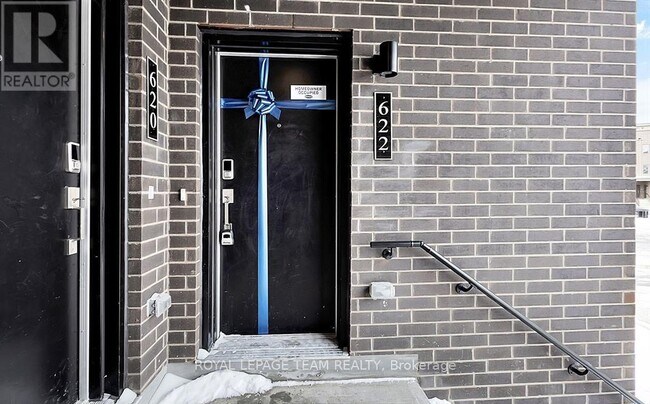 Photo du bâtiment - 622 Mishi Private