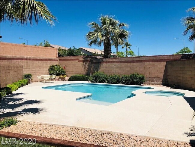 Foto del edificio - 9440 Highview Rock Ct