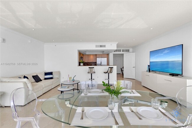 Foto del edificio - 16699 Collins Ave