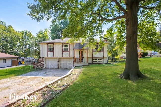 Building Photo - 16005 E Cogan Ln