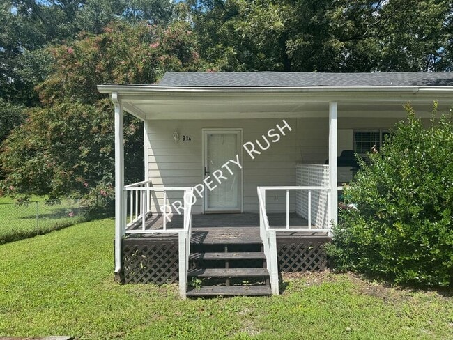 Building Photo - 91 Circle Dr