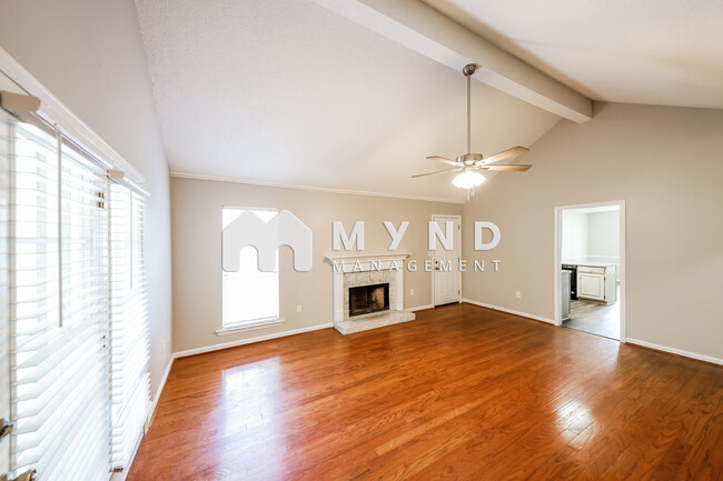 Building Photo - 6031 Russet Meadows Dr