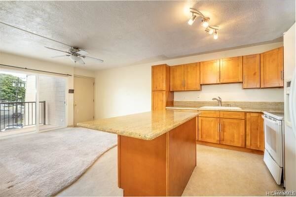 Building Photo - 98-729 Moanalua Loop