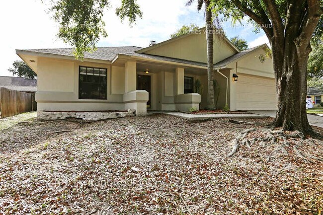 Building Photo - 901 Sandywood Dr
