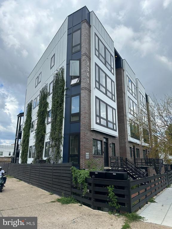Foto del edificio - 2305 Nicholson St SE
