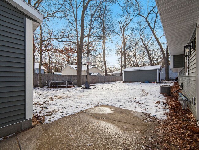 Foto del edificio - 556/558 Quarterline