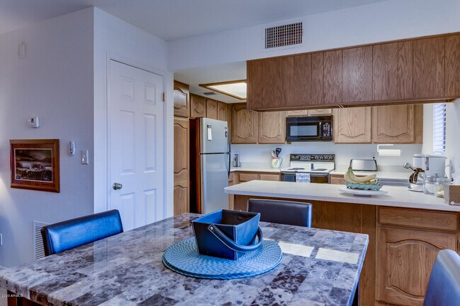 Building Photo - 12222 E Paradise Village Pkwy S