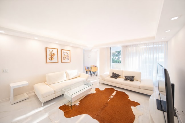 Foto del edificio - Luxury 2bd/2ba beachfront condo with large private patio