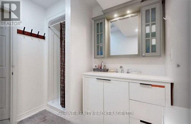 Building Photo - 343 Fleming Dr