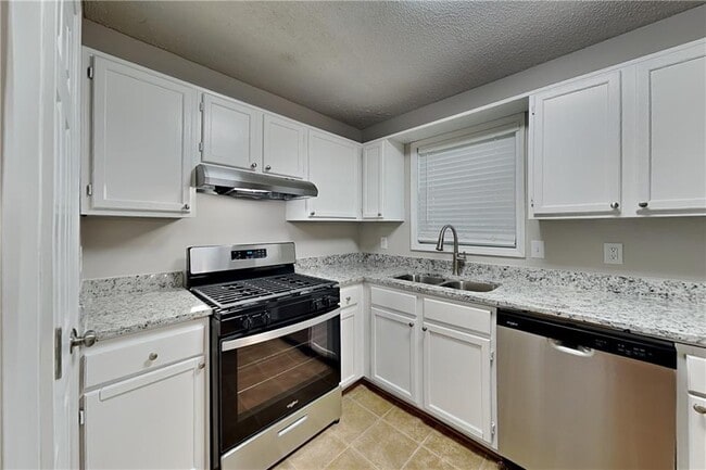 Foto del edificio - 112 Brentwood Ct