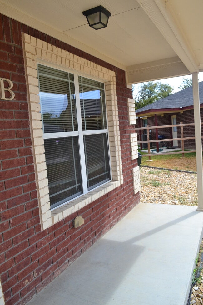 Front patio - 220 Ryan Cir Apt B