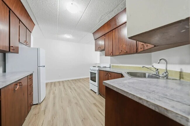 Photo du bâtiment - Elsey Manor