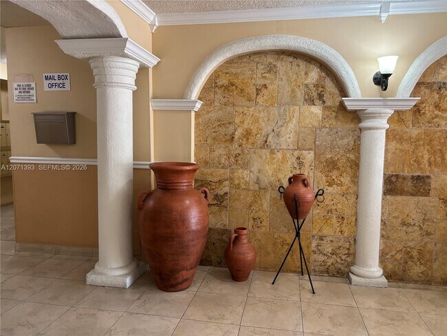 Foto del edificio - 5033 NW 7th St