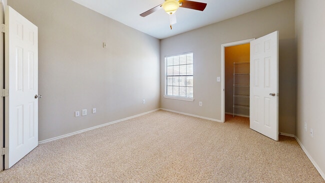 Interior Photo - Lakeline Villas