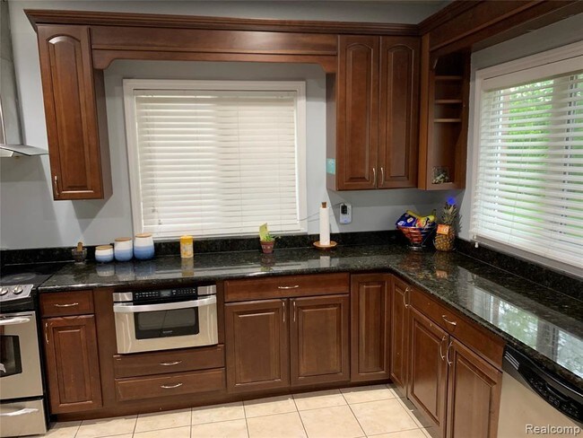 Foto del edificio - 3950 Mitra Ct