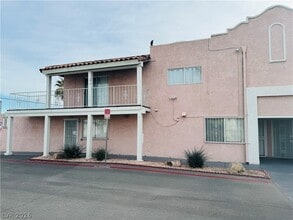 Building Photo - 2158 E Desert Inn Rd