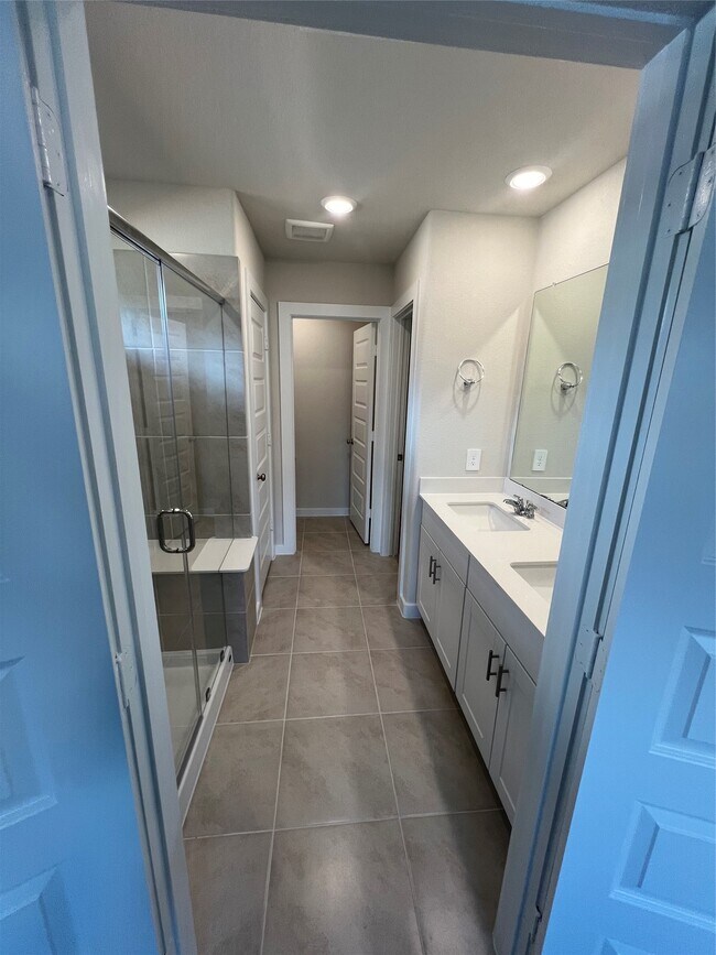 Foto del edificio - 9469 Herons Preserve