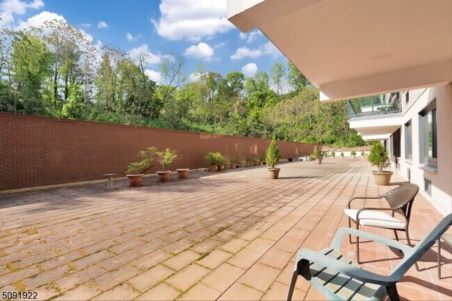 Foto del edificio - 609 S Orange Ave
