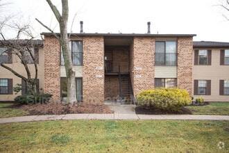Building Photo - 40 Sumac Ct