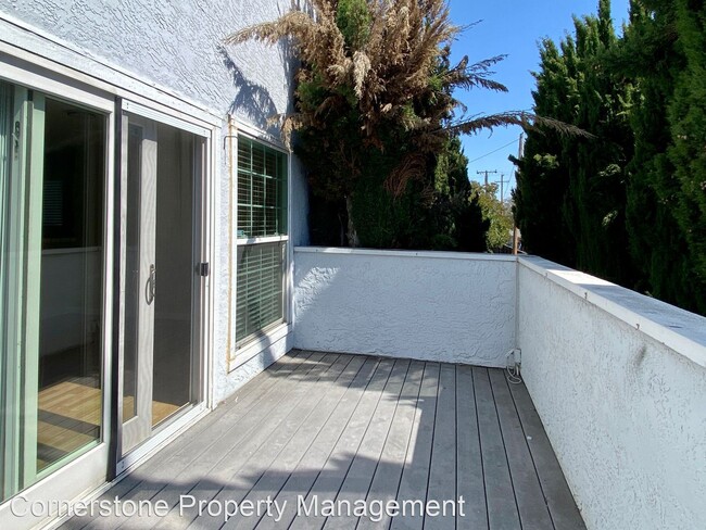 Building Photo - 2 br, 2.5 bath House - 3528 Flora Vista Ave