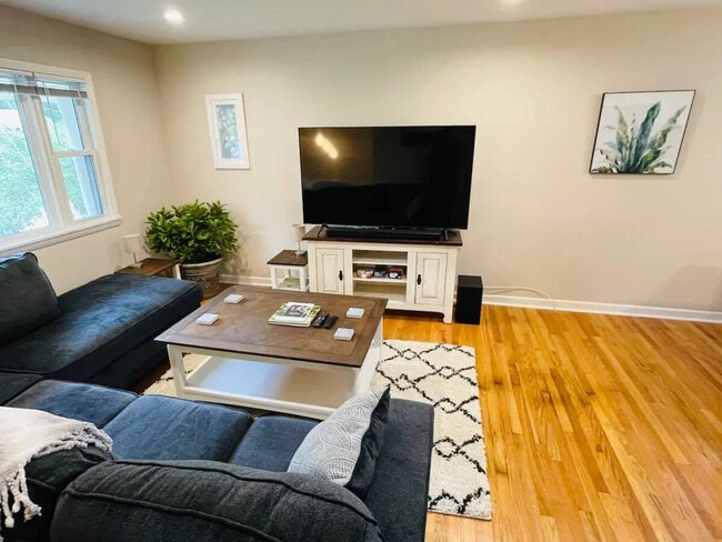 Building Photo - 27 Karista Spring Dr