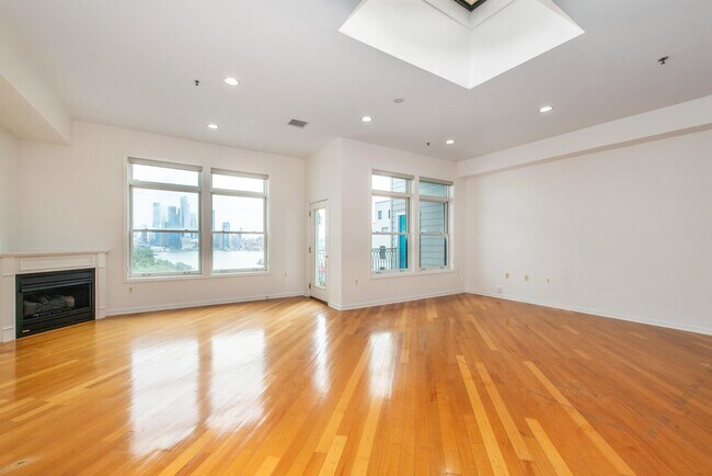 Foto del edificio - 550 Gregory Ave