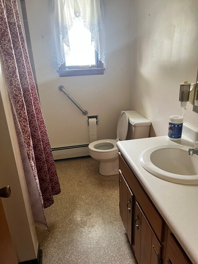 414 N Orchard Ave, Somerset, PA 15501 House Rental in Somerset, PA