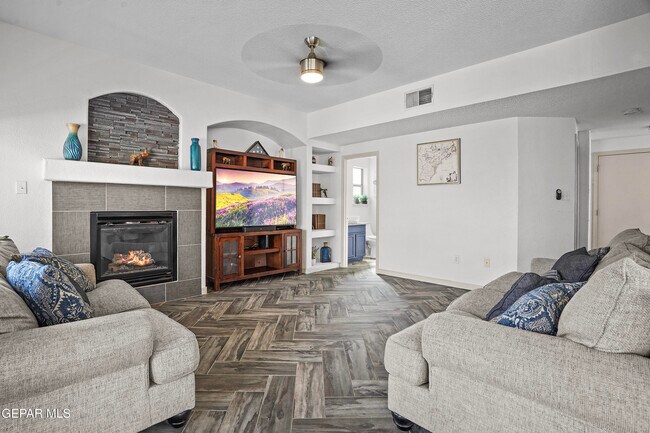 Building Photo - 12800 Tierra Alexis Dr