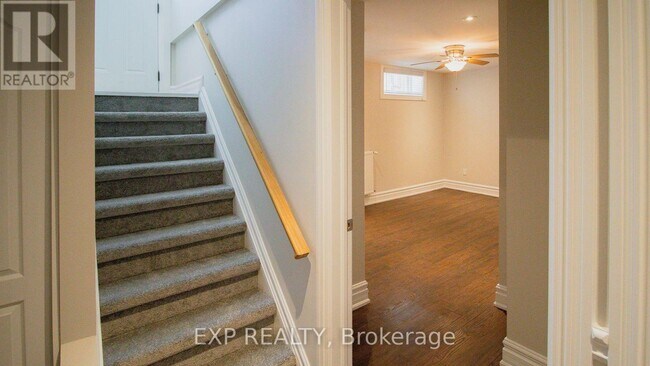 Building Photo - 131 Braemar Ave