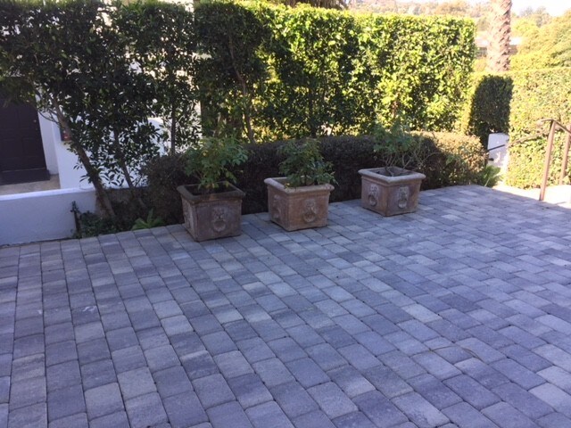 Cobblestone Patio privado - 3057 Hollycrest Dr