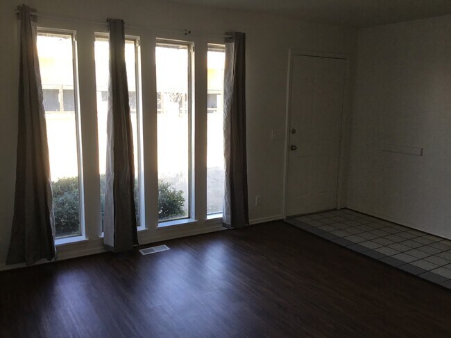 Foto del edificio - 1434 NW 92nd St