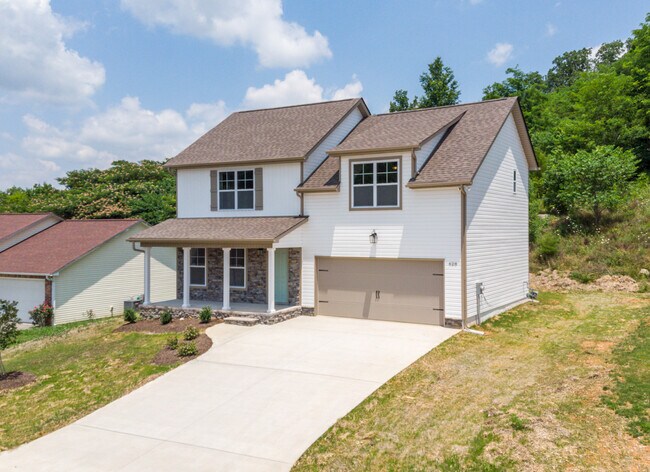 Building Photo - 628 Drakewood Rd
