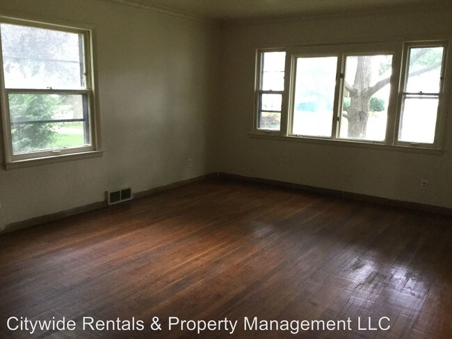 Foto del edificio - 4483 N 46th St