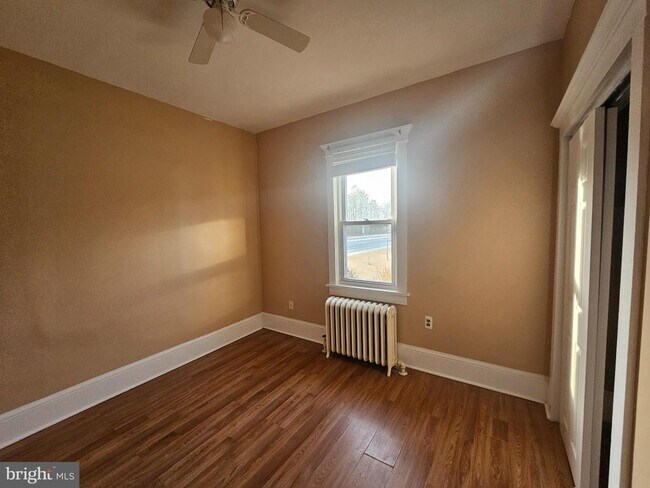 Foto del edificio - 291 W White Horse Pike