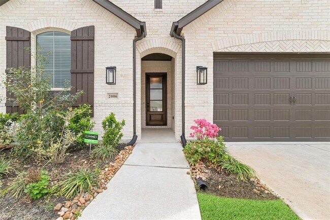 Building Photo - 2006 Elm Grv Ct