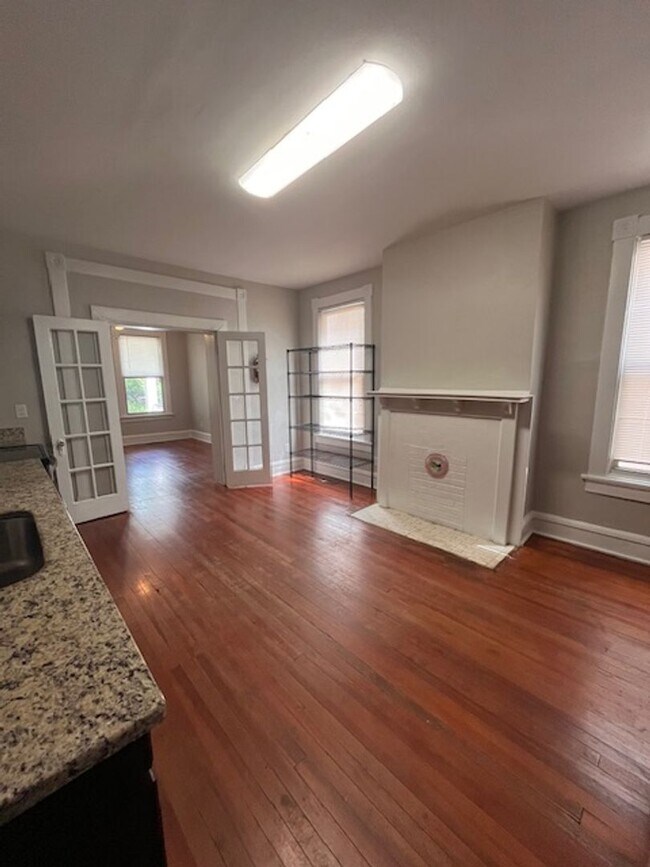 Building Photo - LEASING SPECIAL: HALF OFF FIRST MONTH'S RENT