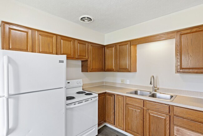 Foto del interior - Brentwood Apartments (460 Silver LLC)