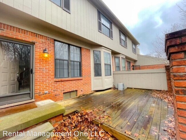Building Photo - 2 br, 2.5 bath House - 7048 Nottingham