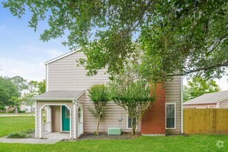 Building Photo - 17263 Saturn Ln