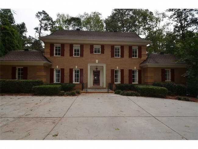 Building Photo - 8915 River Run