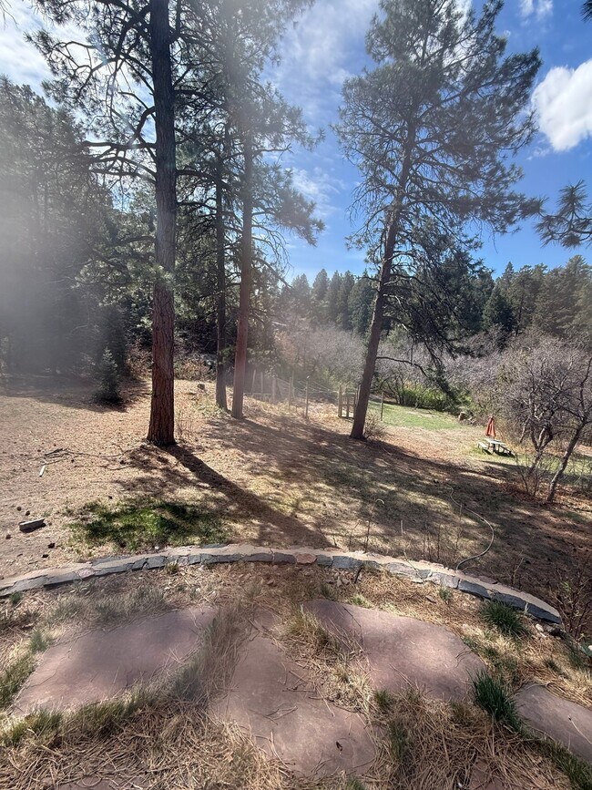 Foto del edificio - 1030 E Posse Rd