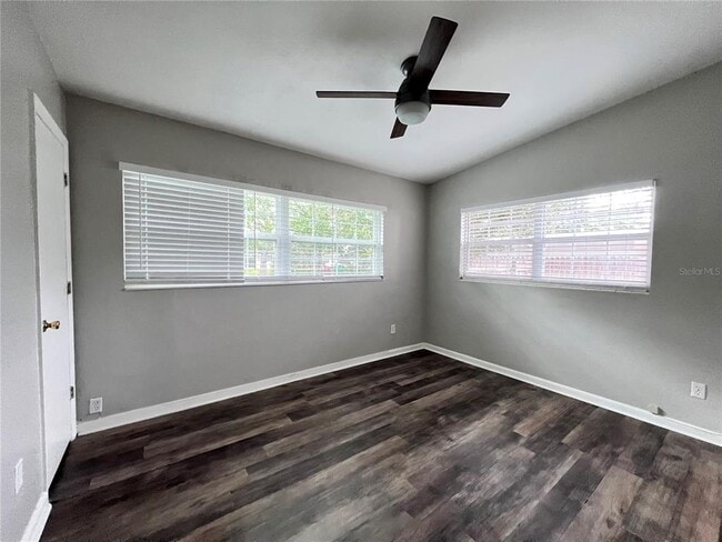 Foto del edificio - 2326 Coldstream Dr