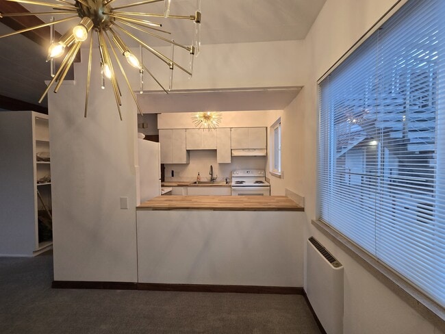 Foto del edificio - 465 Winslow Way E