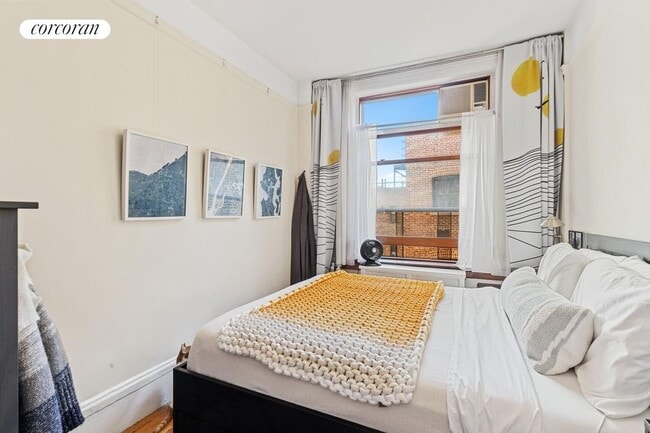 Foto del edificio - 527 W 110th St