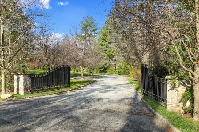 Building Photo - 59 Park Rd