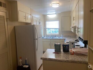 Building Photo - 1717 Hackberry Ln