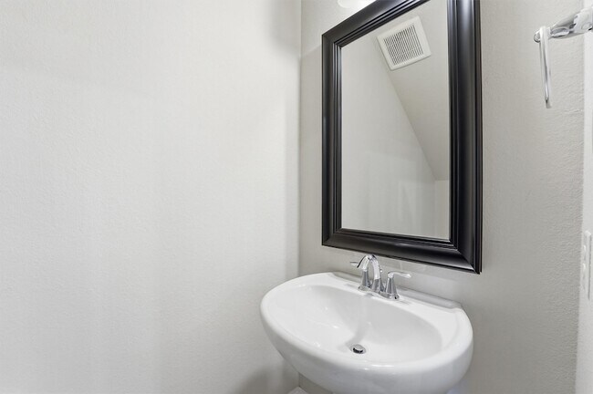 Foto del edificio - 1121 Shepherd Oaks Dr