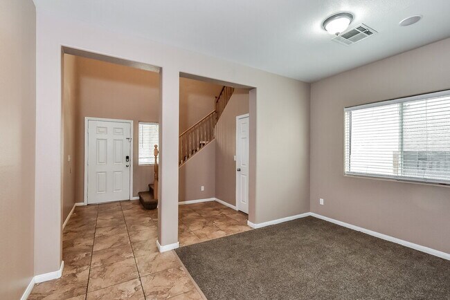 Foto del edificio - 5229 Wild Sunflower St